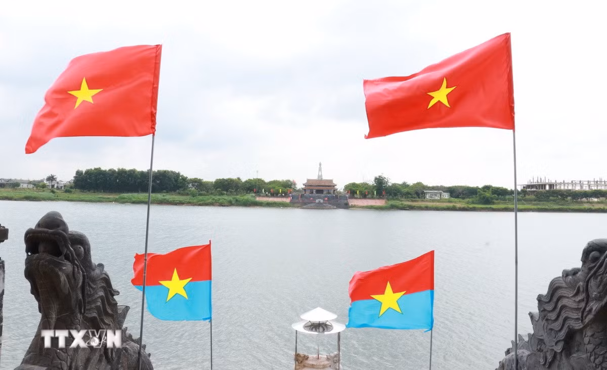 Sông Thạch Hãn được ví như nghĩa trang không bia mộ, nơi ghi dấu sự hi sinh thầm lặng, lớn lao của hàng vạn chiến sỹ trong những năm tháng chiến tranh khốc liệt. (Ảnh: Tường Vi/TTXVN)