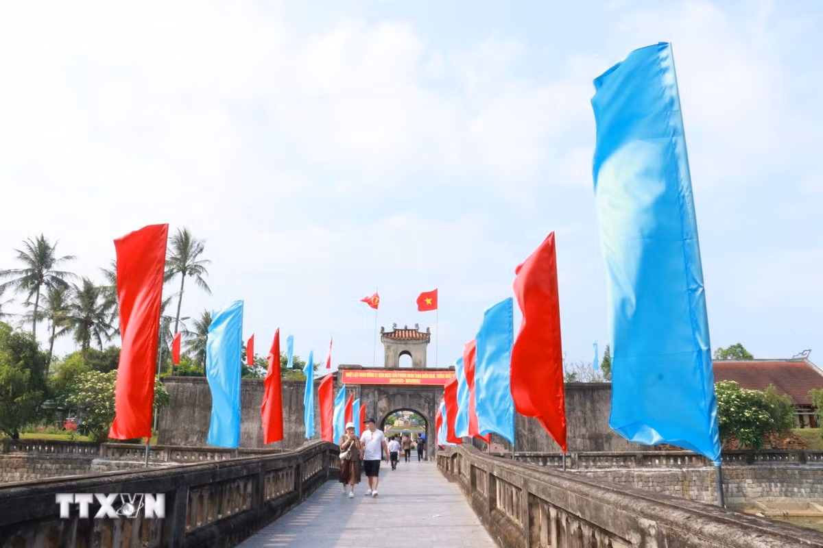 Thành cổ Quảng Trị - nơi hàng ngàn chiến sĩ đã ngã xuống cho độc lập tự do.